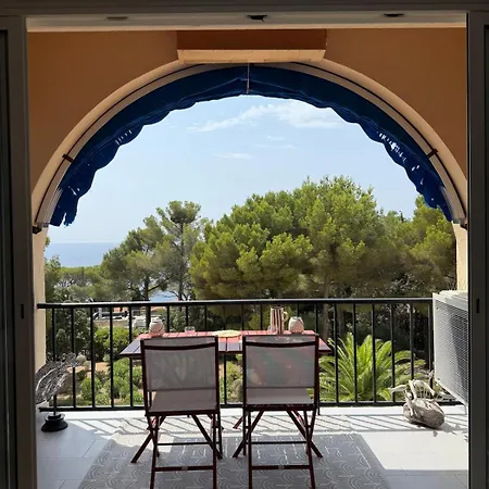 Echappee Mediterraneenne, A Deux Pas Des Criques Saint-Raphaël